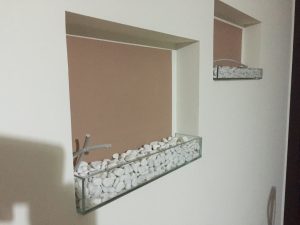 nicchia con base in cristallo